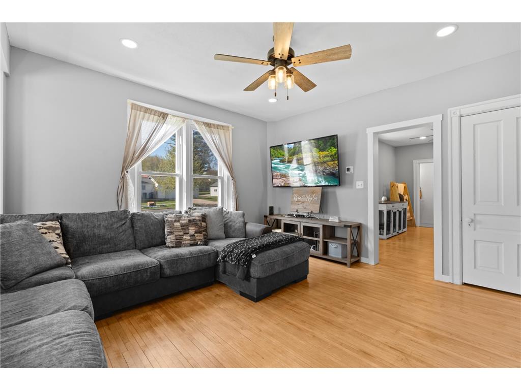 1466 Saint Charles Avenue Saint Charles MN 55972 7067253 image2