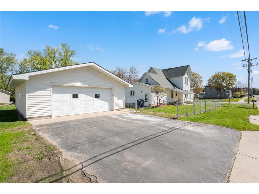 1466 Saint Charles Avenue Saint Charles MN 55972 7067253 image30