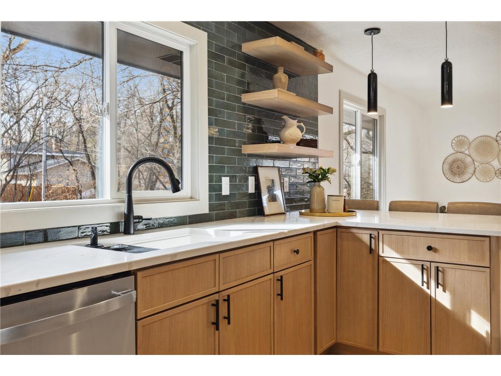 14667 Lake Street Extension Minnetonka MN 55345 6677204 image1