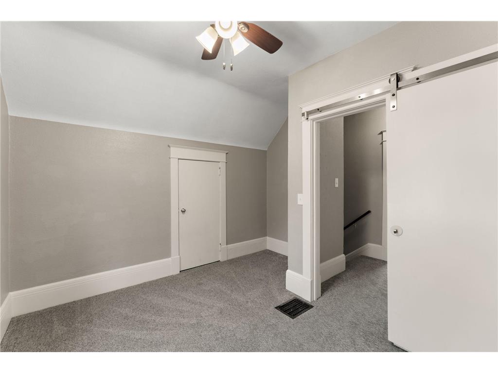 1467 Charles Avenue Saint Paul MN 55104 7036647 image15