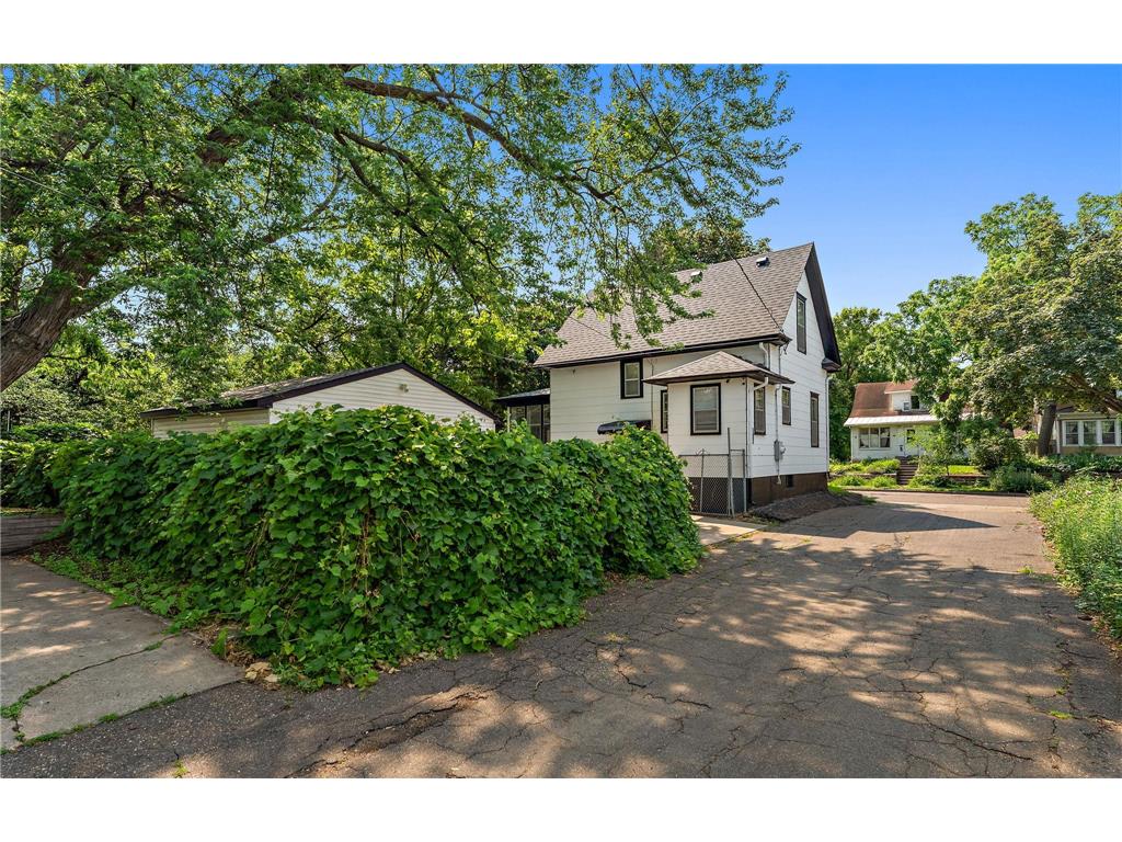 1467 Charles Avenue Saint Paul MN 55104 7036647 image23
