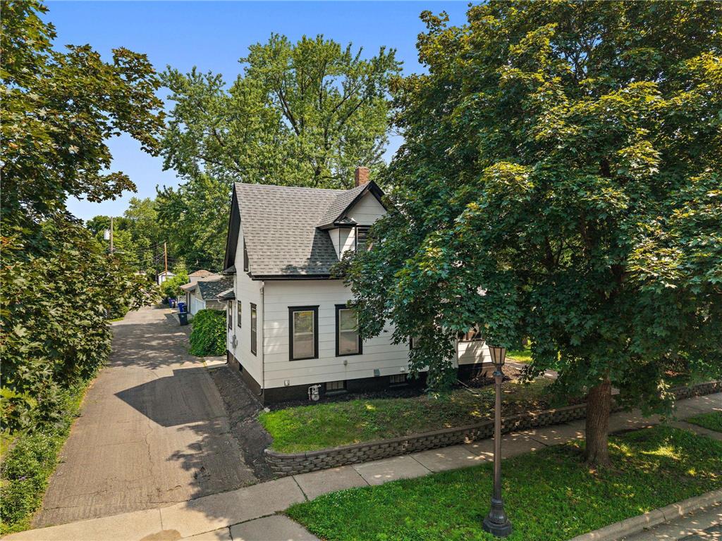 1467 Charles Avenue Saint Paul MN 55104 7036647 image30