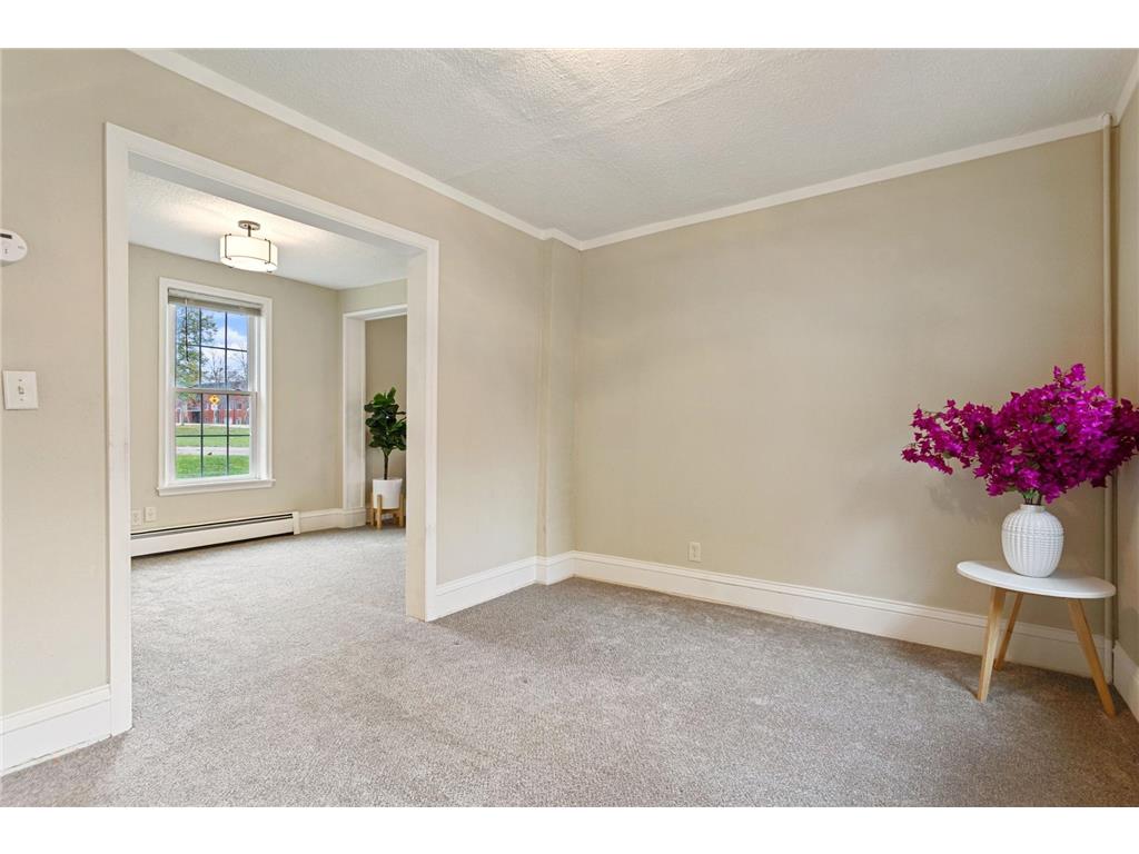 1467 County Road B E Maplewood MN 55109 6825288 image11