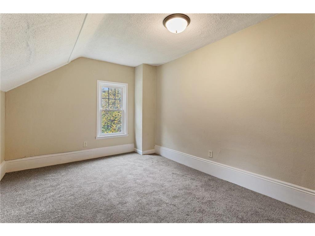 1467 County Road B E Maplewood MN 55109 6825288 image20