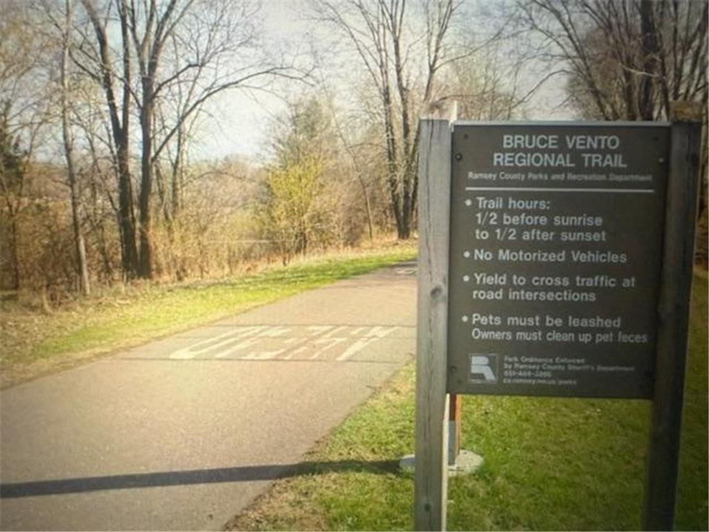 1467 County Road B E Maplewood MN 55109 6825288 image28