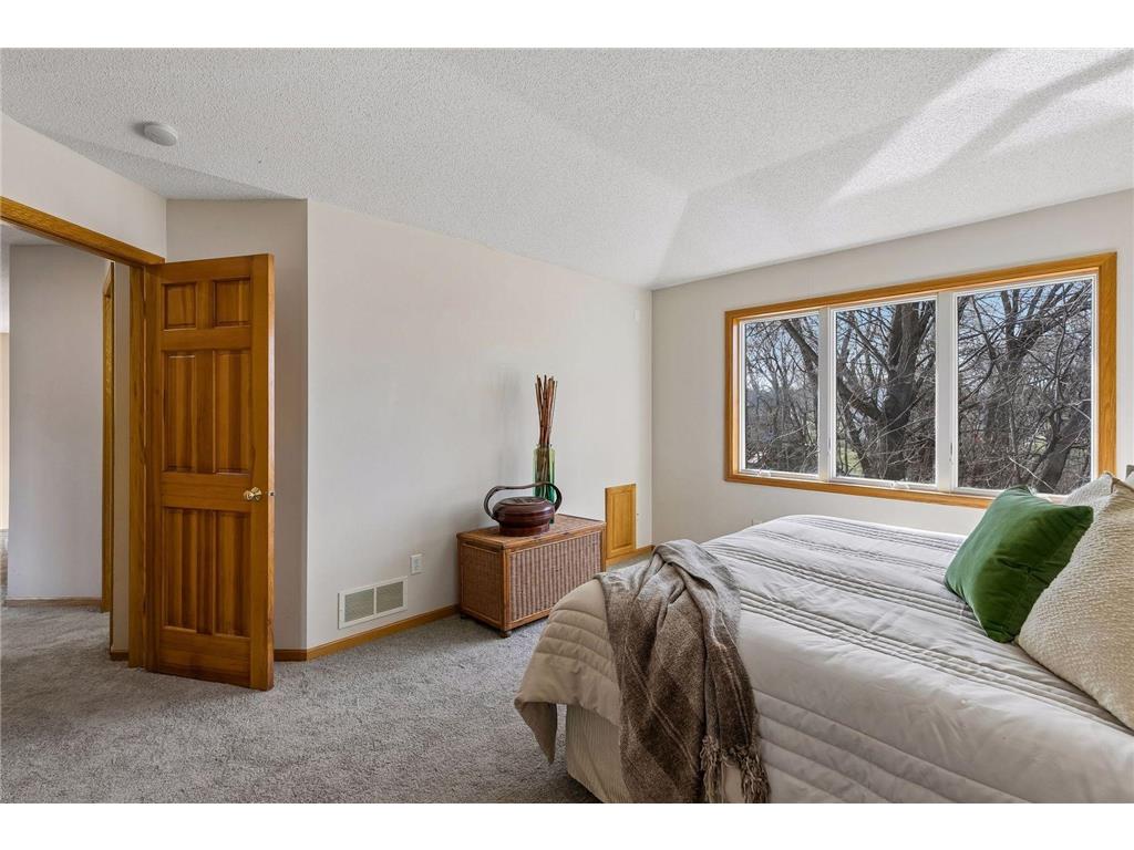 1467 Pond Wynde N Eagan MN 55122 7033161 image39
