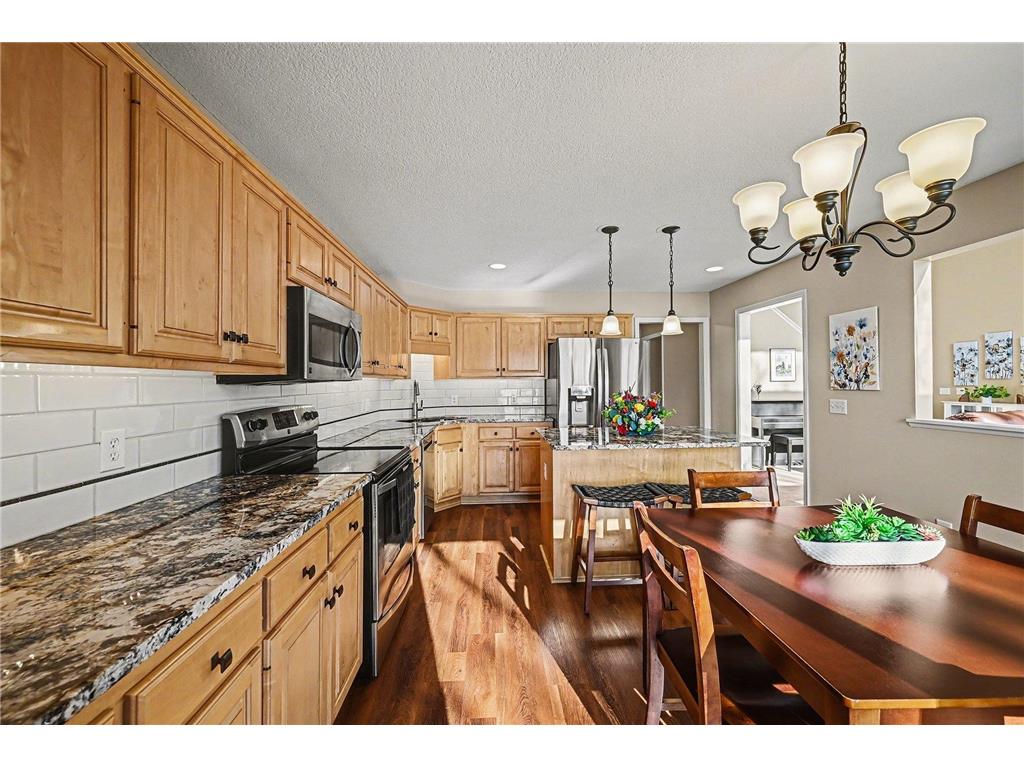 1467 Summit Shores E Burnsville MN 55306 - Earley 7003927 image12