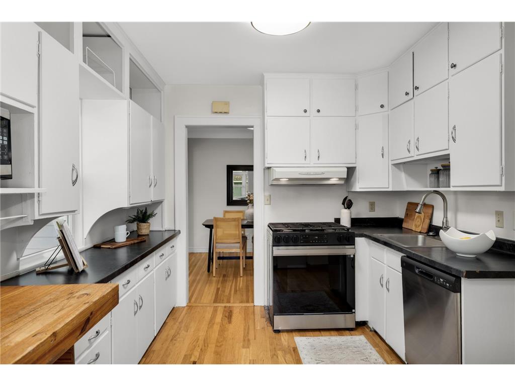 1469 Midway Parkway Saint Paul MN 55108 7031882 image11