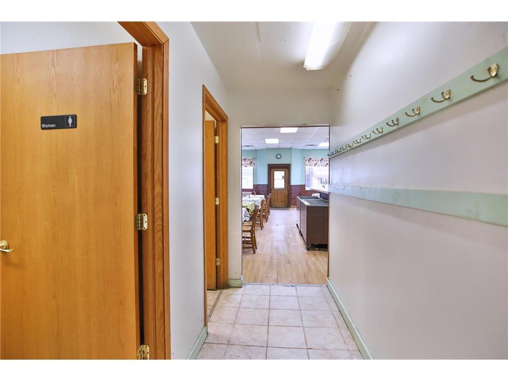 147 E Main Street West Concord MN 55985 7031147 image23