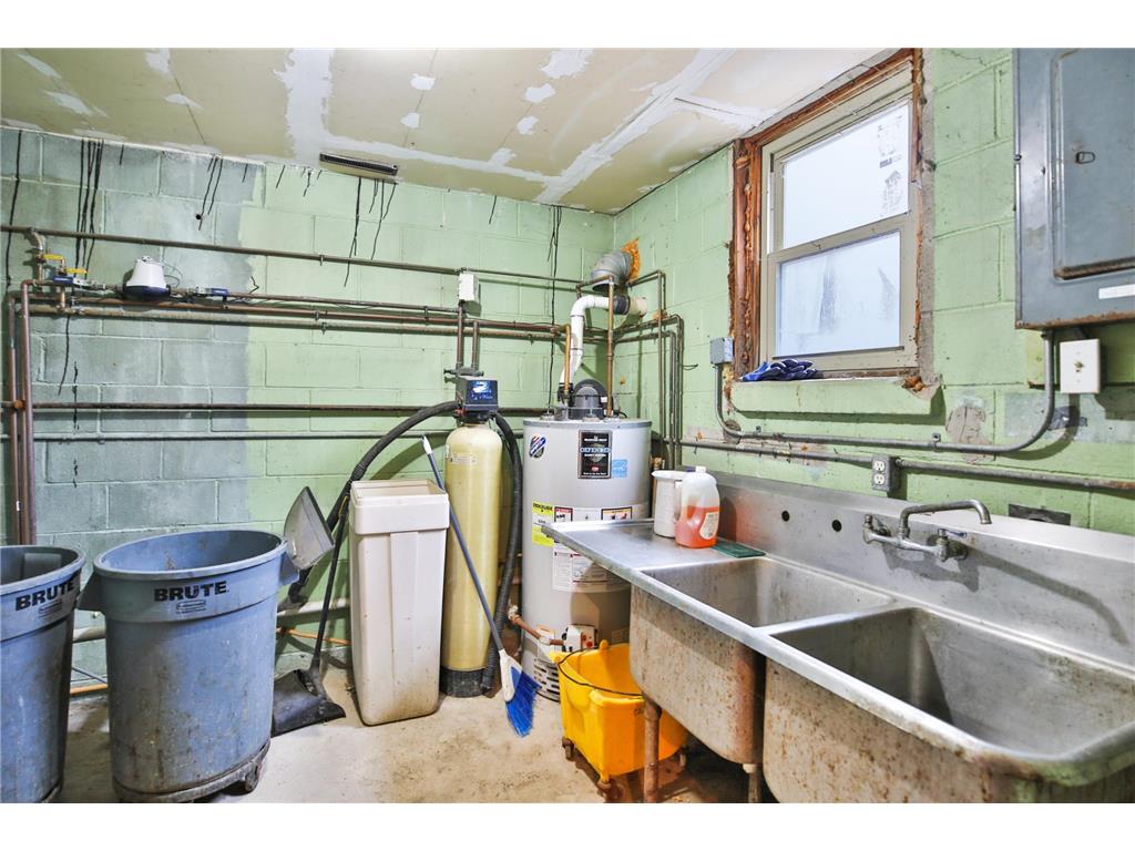 147 E Main Street West Concord MN 55985 7031147 image24