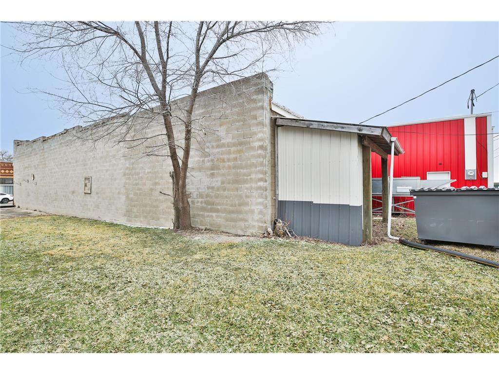 147 E Main Street West Concord MN 55985 7031147 image27