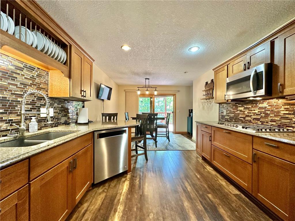 1470 Riverside Drive River Falls WI 54022 6546150 image1