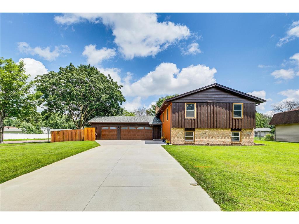 14700 Dory Court Apple Valley MN 55124 6760488 image1