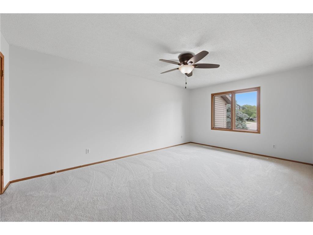 14700 Embry Path Apple Valley MN 55124 7089536 image11