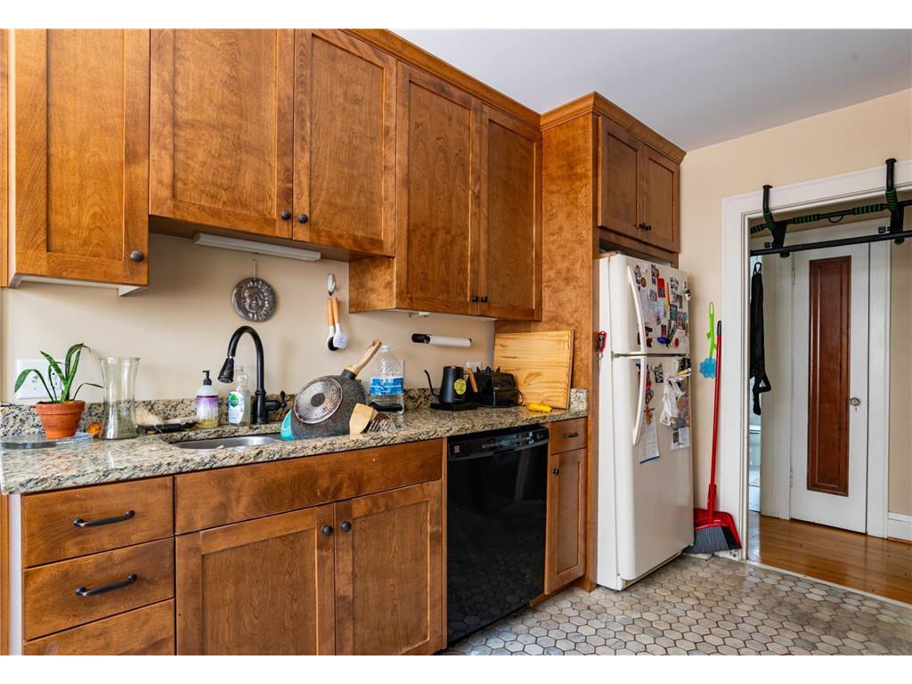 1471 Portland Avenue Saint Paul MN 55104 7025266 image24