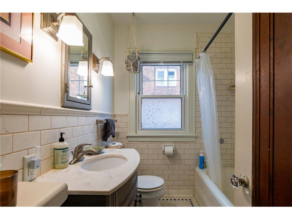 1471 Portland Avenue Saint Paul MN 55104 7025266 image29