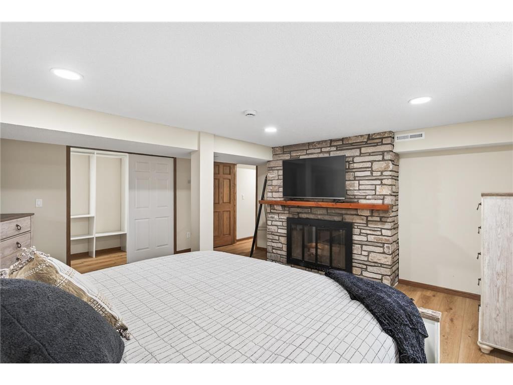 14712 Oakwood Road Minnetonka MN 55345 7047676 image8