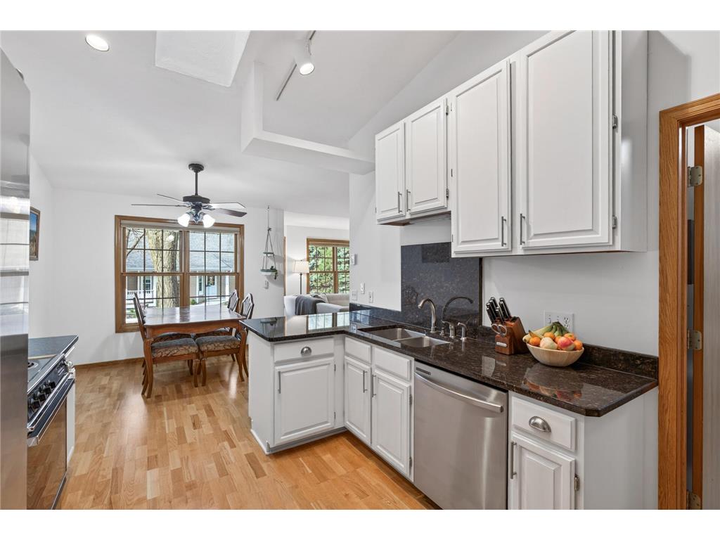 14722 Oak Run Lane Burnsville MN 55306 7055682 image11