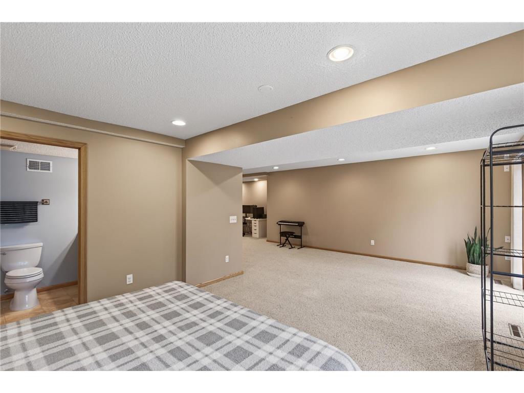 14722 Oak Run Lane Burnsville MN 55306 7055682 image25