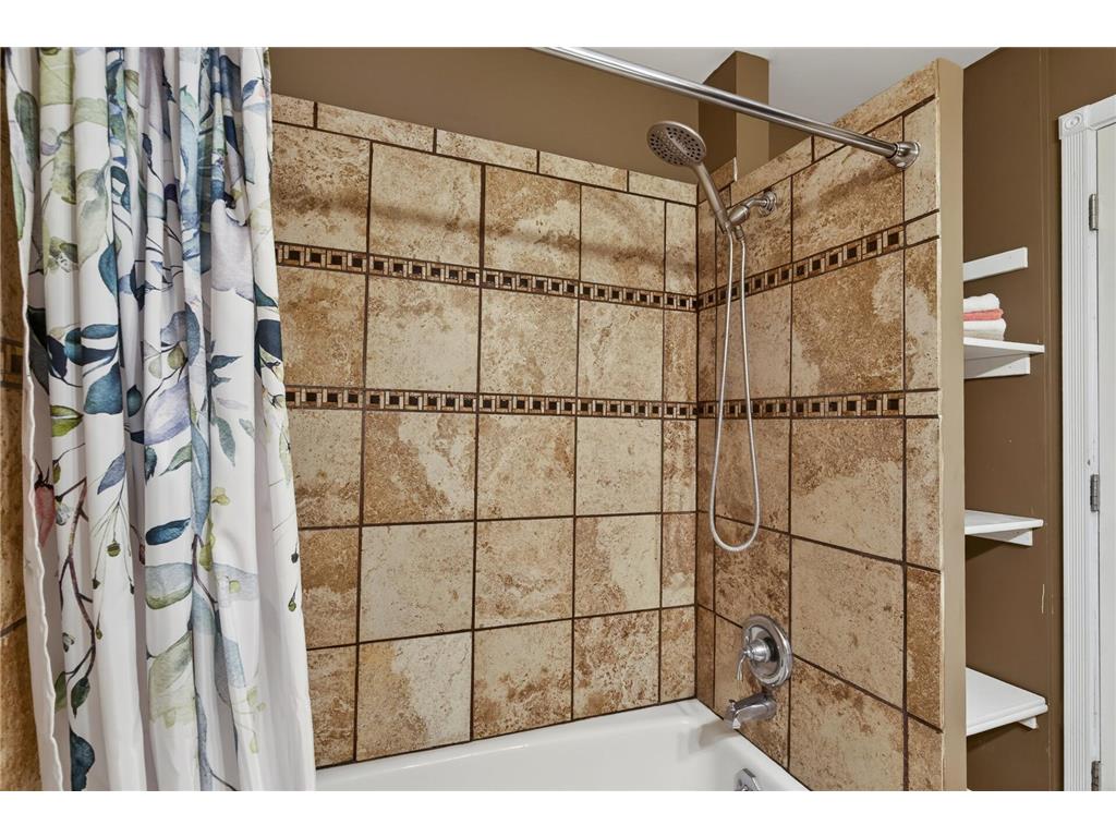 1473 Goodwin Avenue N Oakdale MN 55128 7076120 image10