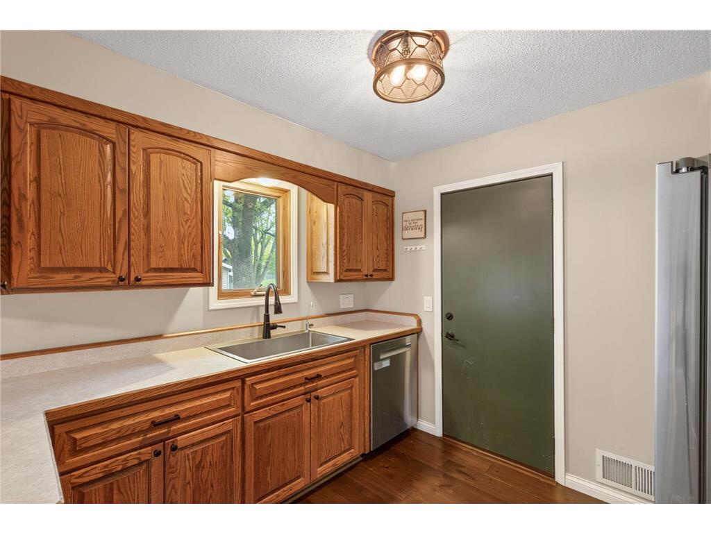 14735 91st Place N Maple Grove MN 55369 7077529 image11