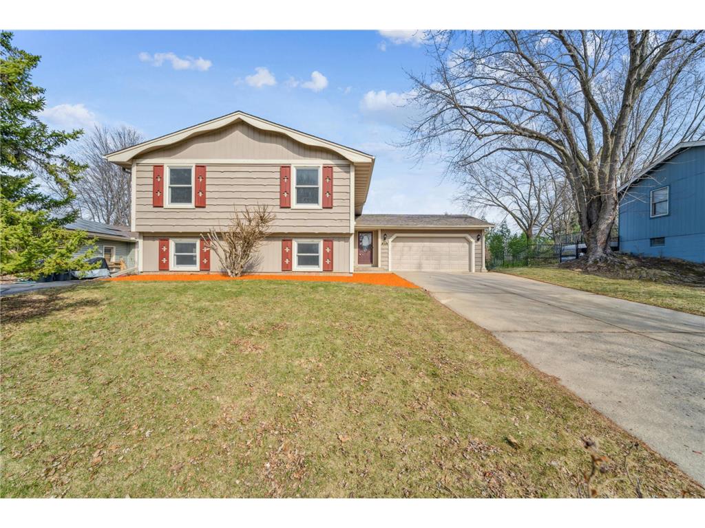 14736 Easter Avenue Apple Valley MN 55124 6705767 image1