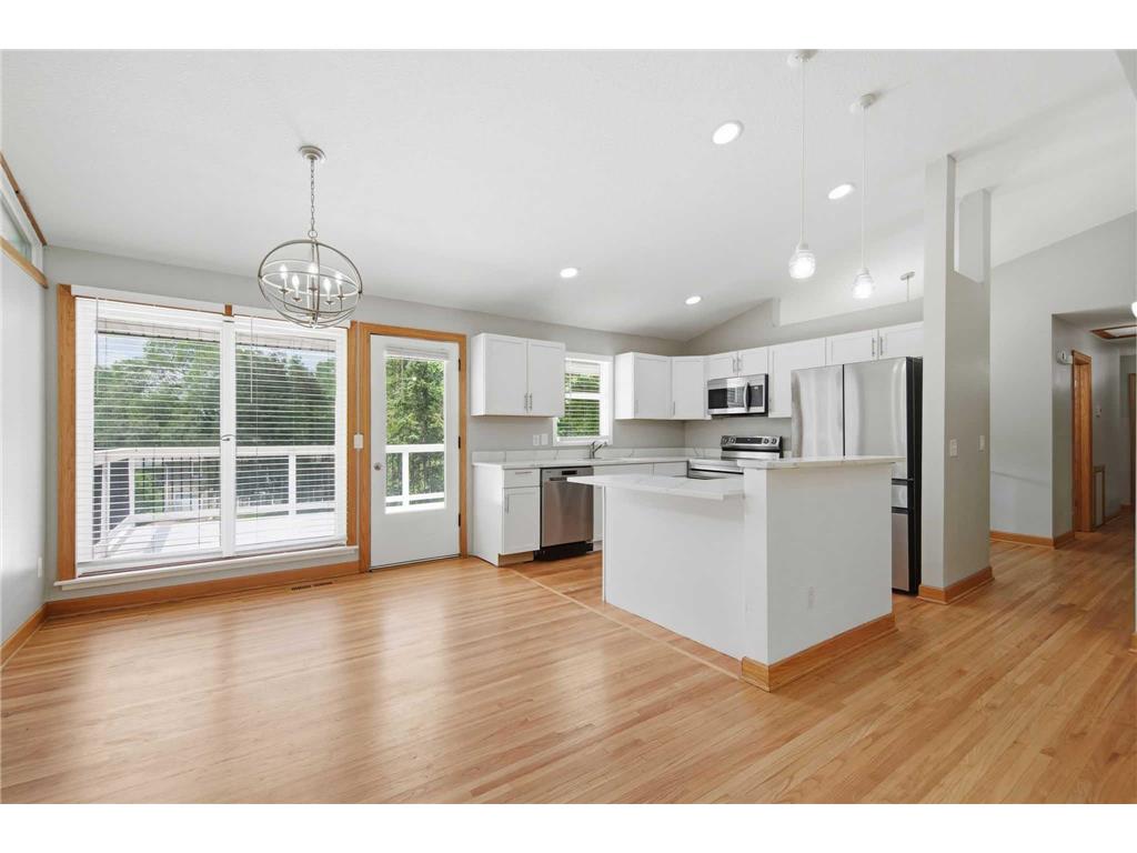 1475 Valley Drive Burnsville MN 55337 7099034 image11