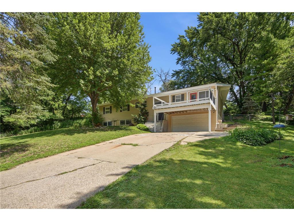 1475 Valley Drive Burnsville MN 55337 7099034 image2
