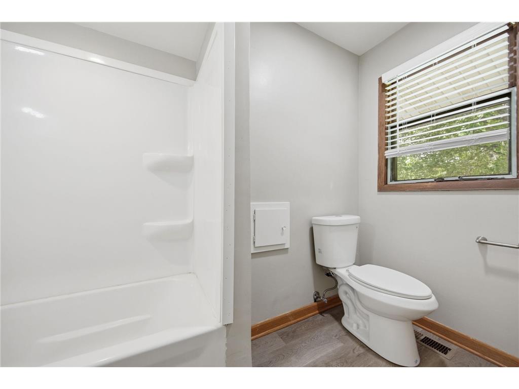 1475 Valley Drive Burnsville MN 55337 7099034 image33