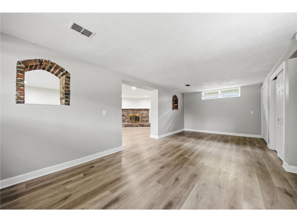 1475 Valley Drive Burnsville MN 55337 7099034 image42