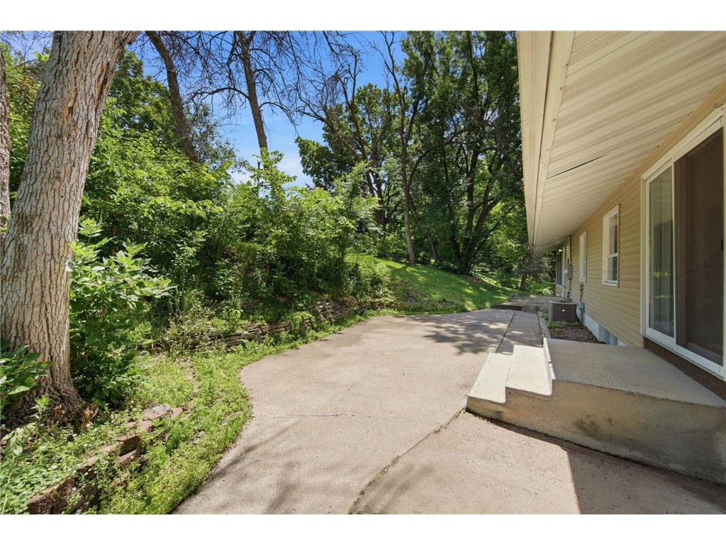 1475 Valley Drive Burnsville MN 55337 7099034 image51
