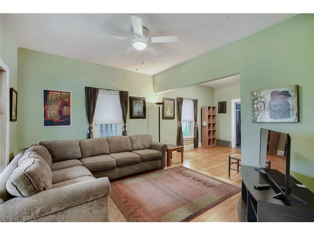 1476 Concordia Avenue Saint Paul MN 55104 7093388 image13
