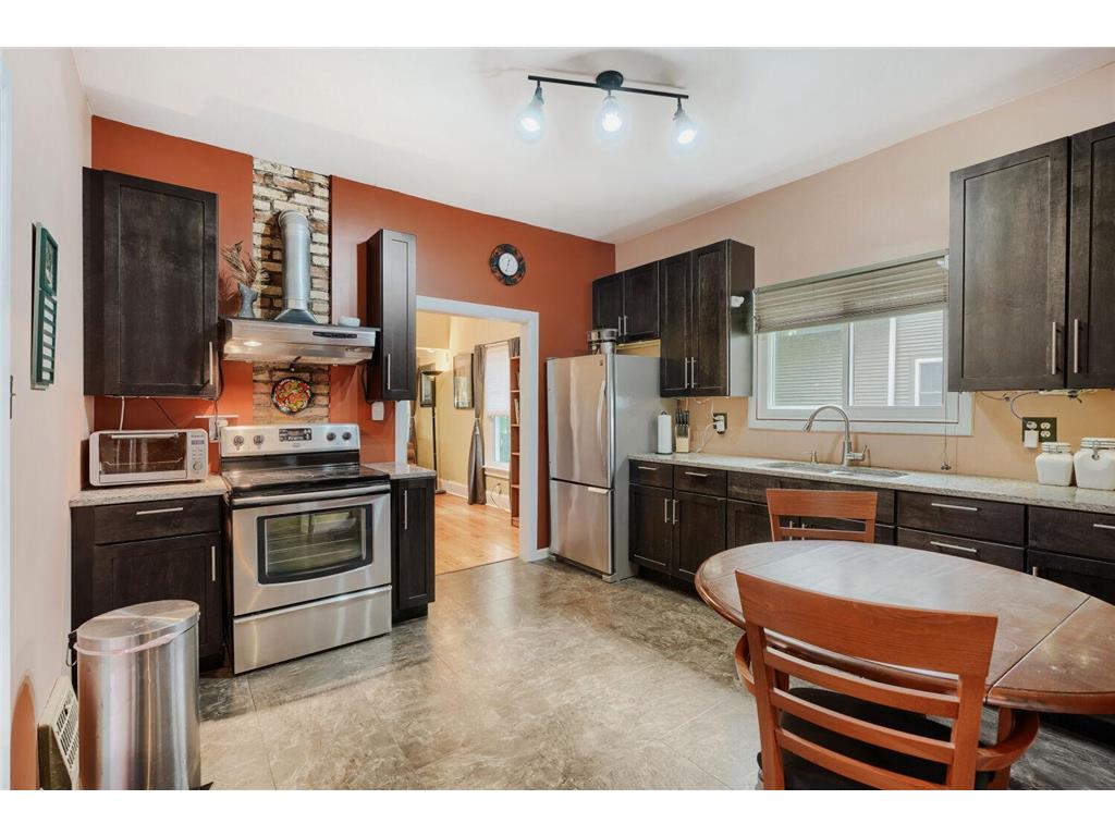 1476 Concordia Avenue Saint Paul MN 55104 7093388 image4