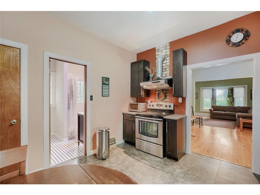 1476 Concordia Avenue Saint Paul MN 55104 7093388 image5