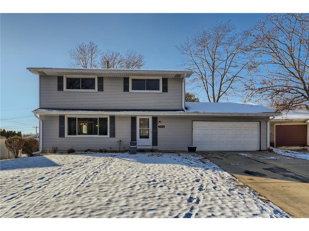 1476 Woodhill Drive, Woodbury, MN 55125 MLS 6312029 Edina Realty