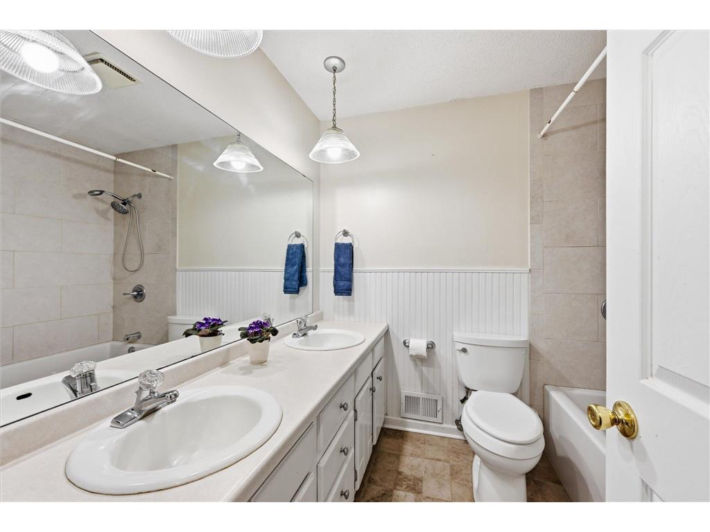 14760 91st Avenue N Maple Grove MN 55369 - Rice Lake 7051746 image15