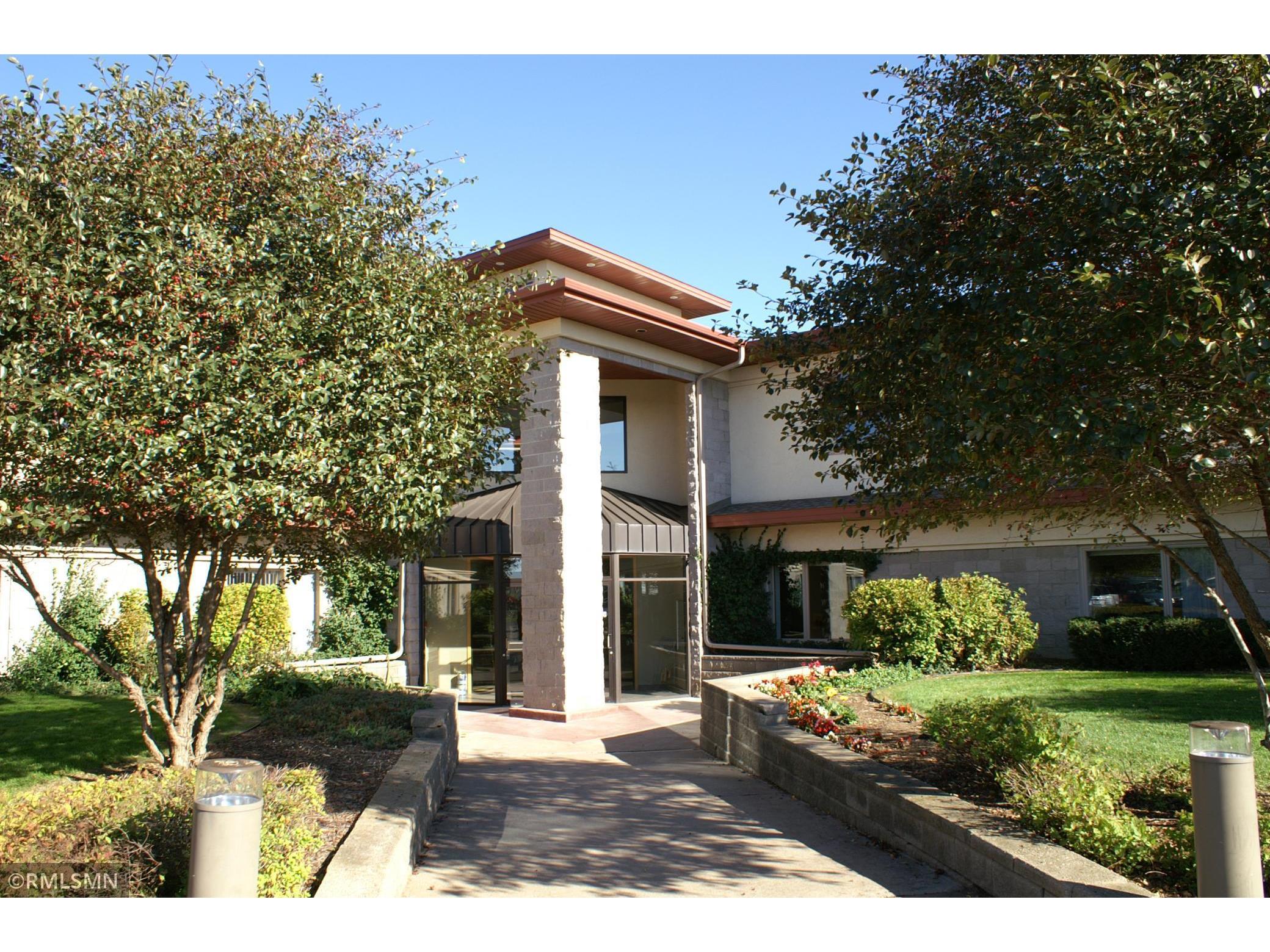 1477 S Knowles Avenue, New Richmond, WI, 54017 MLS 6071497 Edina