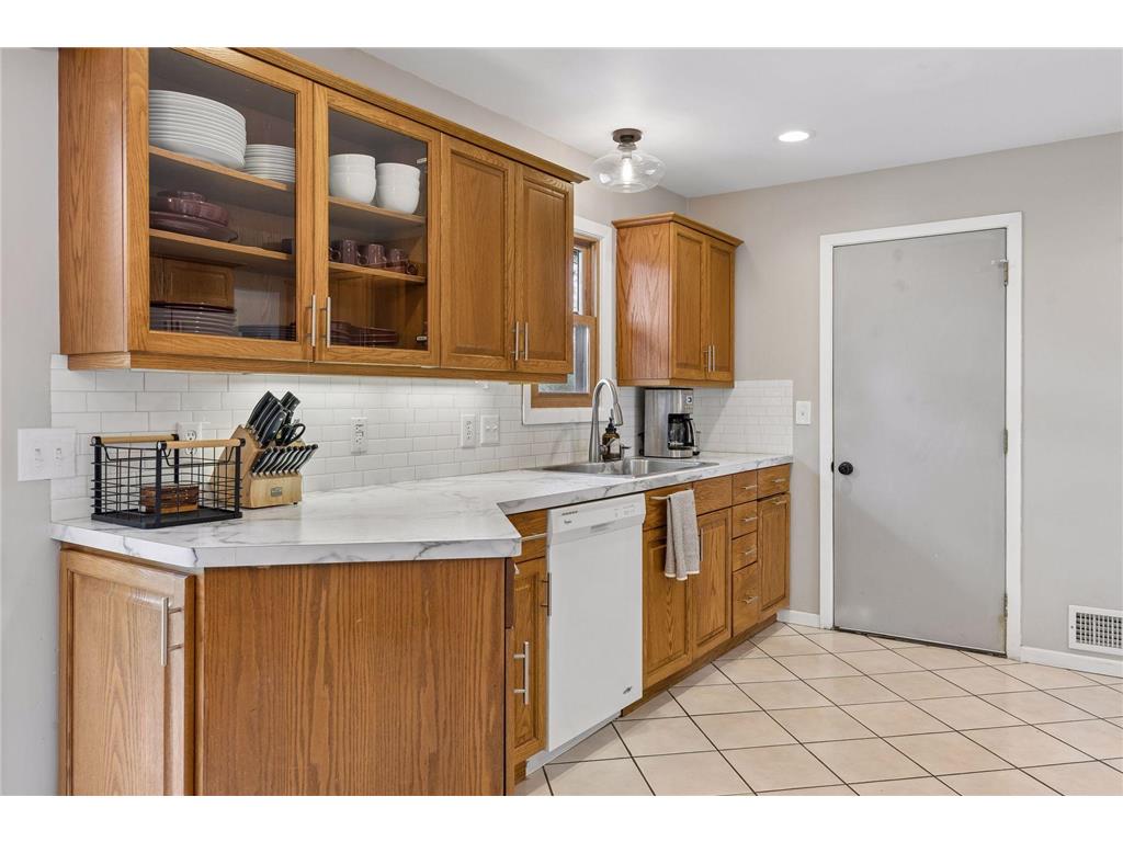 14786 91st Place N Maple Grove MN 55369 7071244 image19