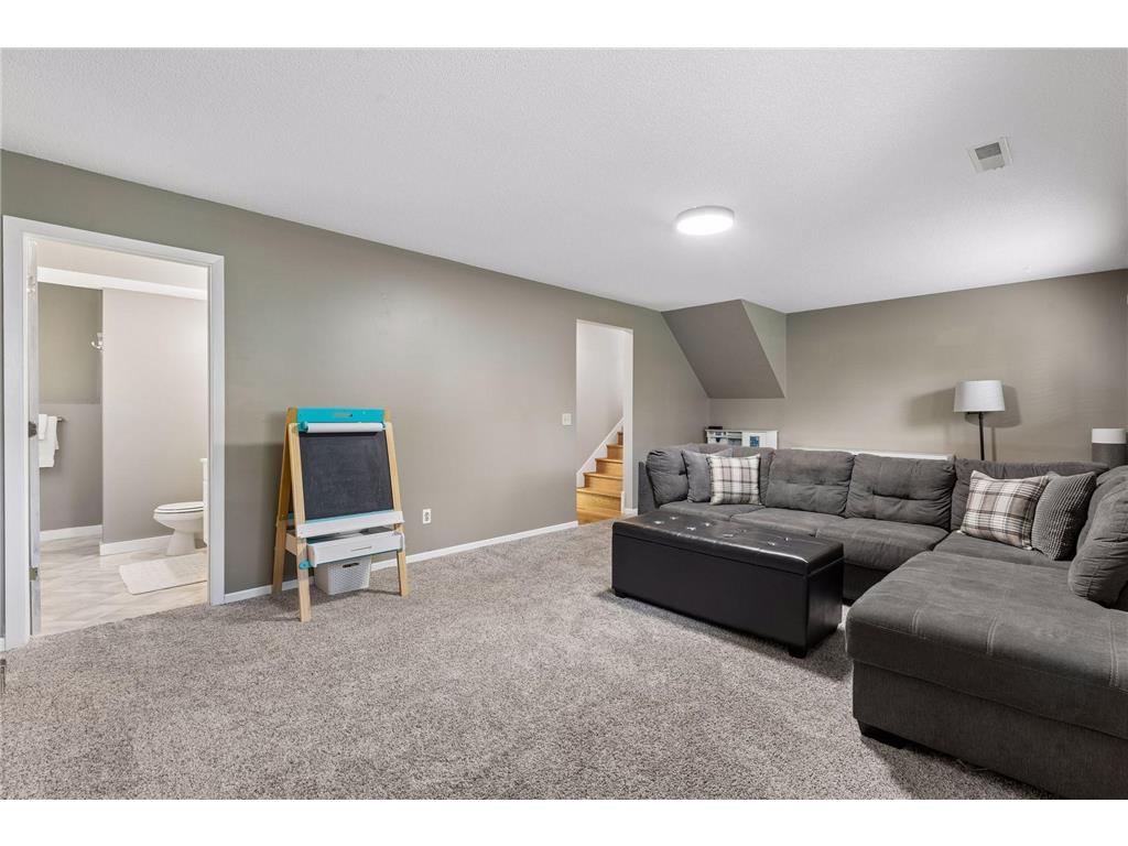 14786 91st Place N Maple Grove MN 55369 7071244 image37