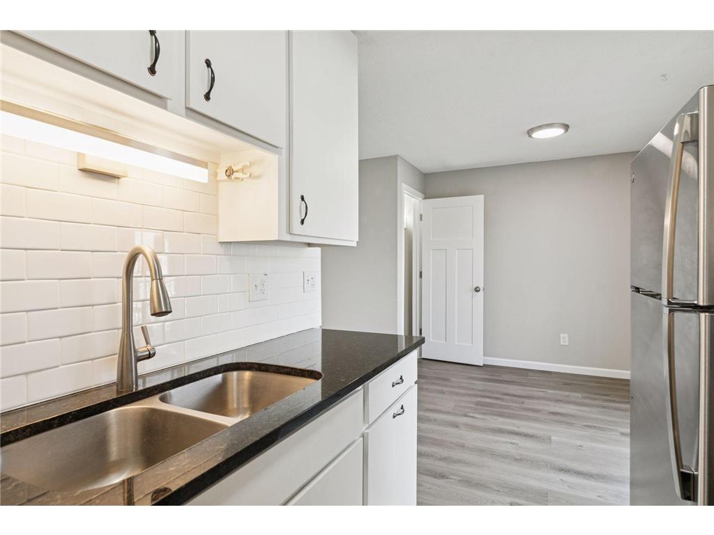 1479 Goodwin Avenue N Oakdale MN 55128 7007427 image11