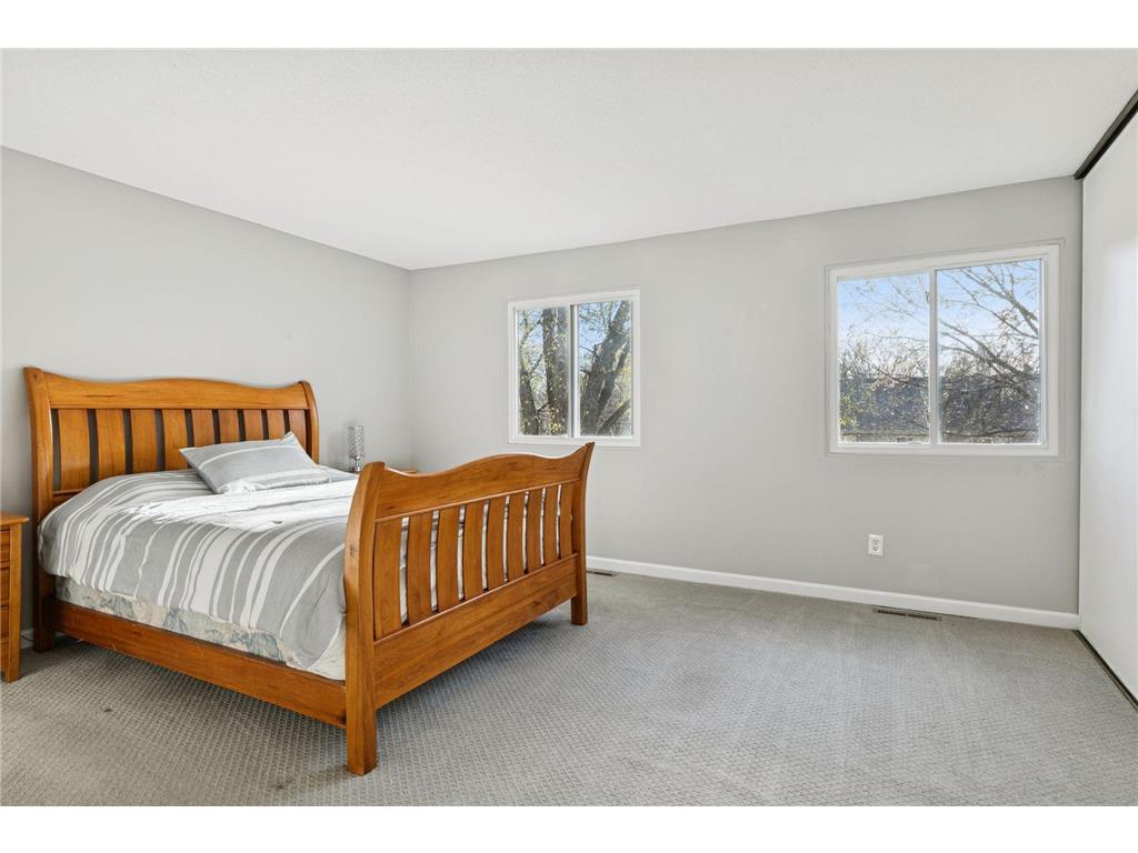 1479 Goodwin Avenue N Oakdale MN 55128 7007427 image16