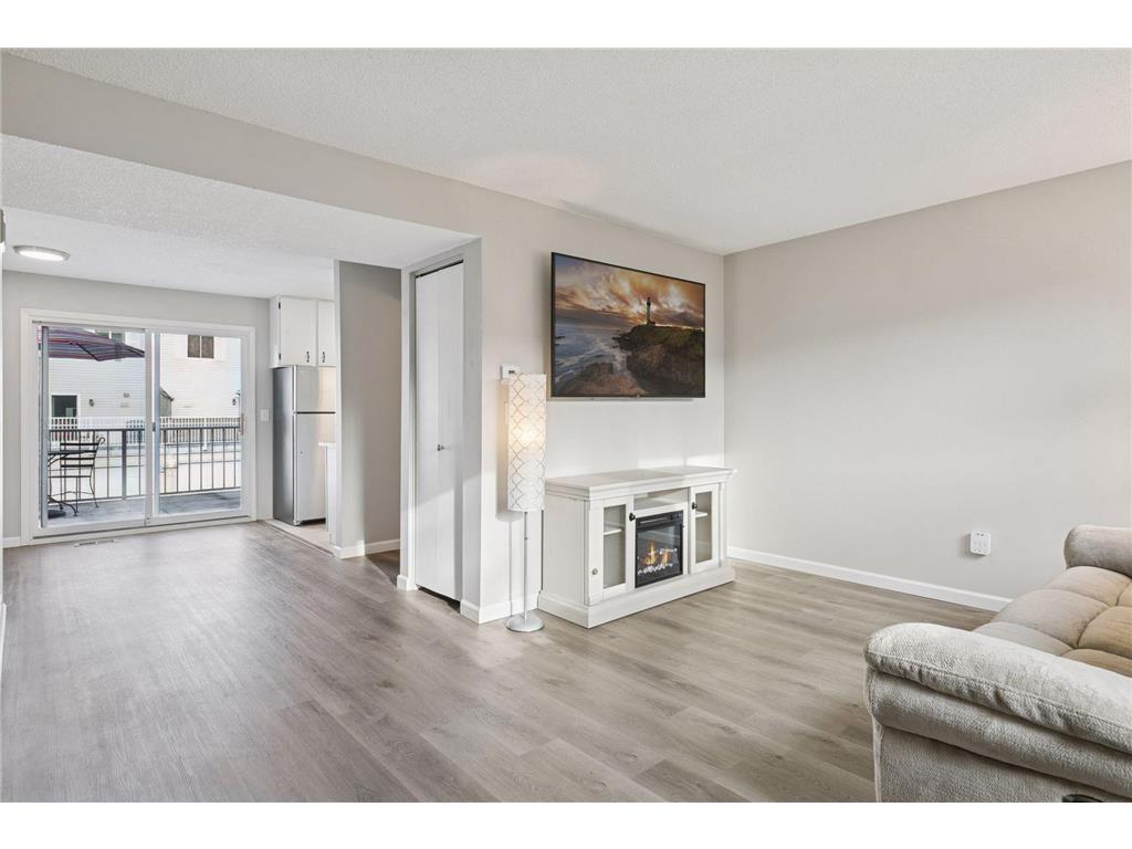 1479 Goodwin Avenue N Oakdale MN 55128 7007427 image2