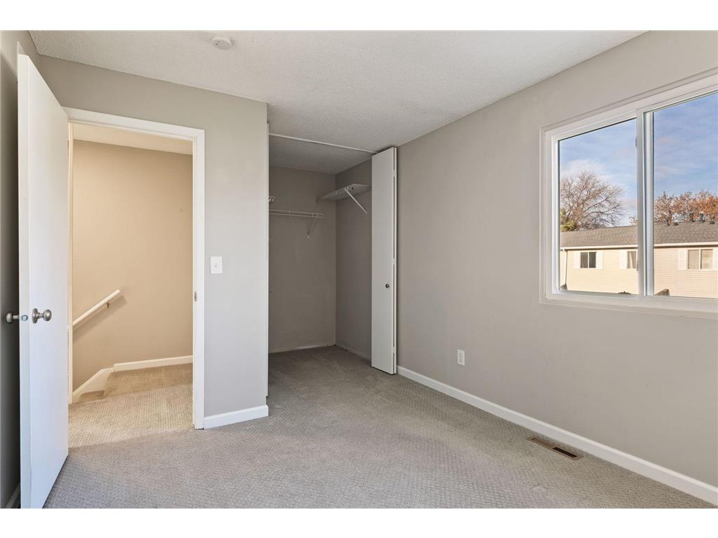 1479 Goodwin Avenue N Oakdale MN 55128 7007427 image21