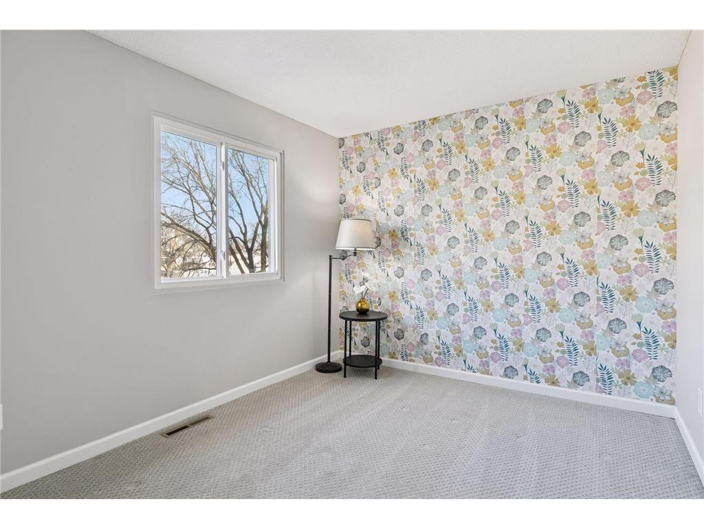 1479 Goodwin Avenue N Oakdale MN 55128 7007427 image23