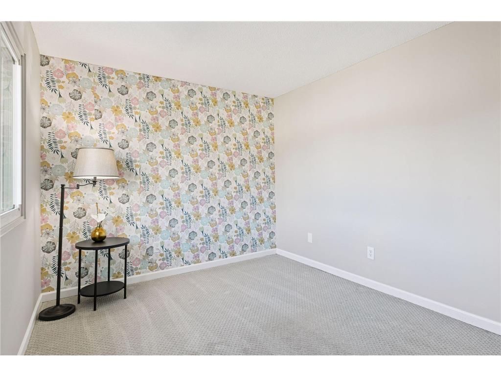 1479 Goodwin Avenue N Oakdale MN 55128 7007427 image24