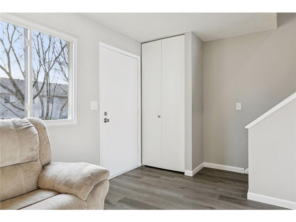 1479 Goodwin Avenue N Oakdale MN 55128 7007427 image5