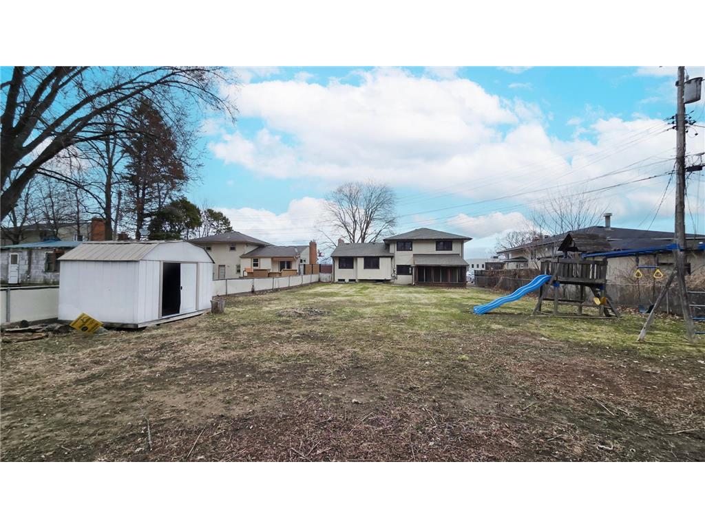 1479 Winthrop Street N Saint Paul MN 55119 7044889 image32