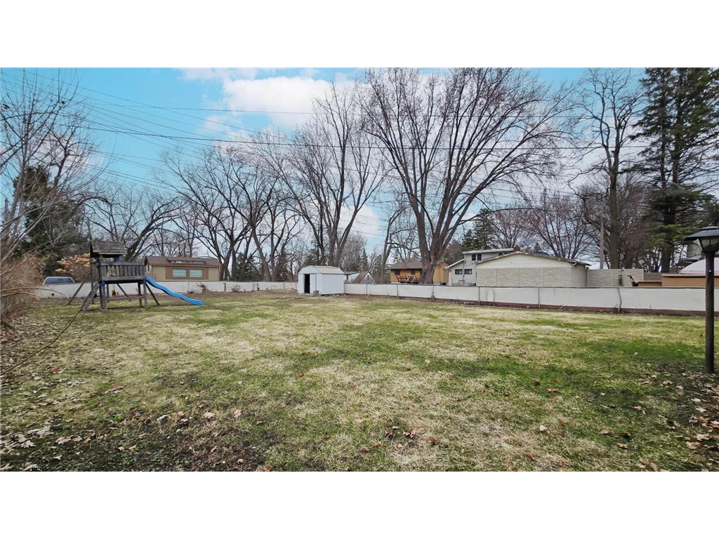 1479 Winthrop Street N Saint Paul MN 55119 7044889 image33