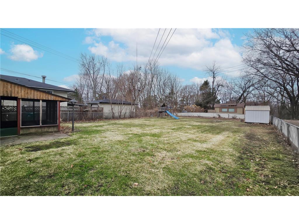 1479 Winthrop Street N Saint Paul MN 55119 7044889 image34