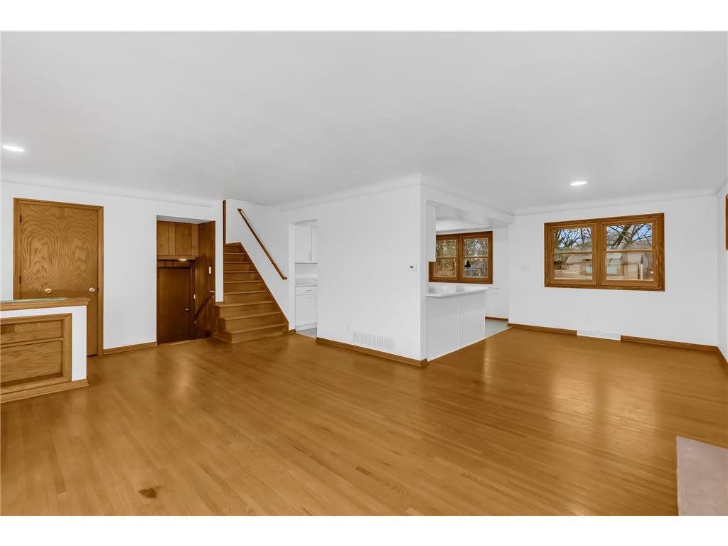 1479 Winthrop Street N Saint Paul MN 55119 7044889 image5